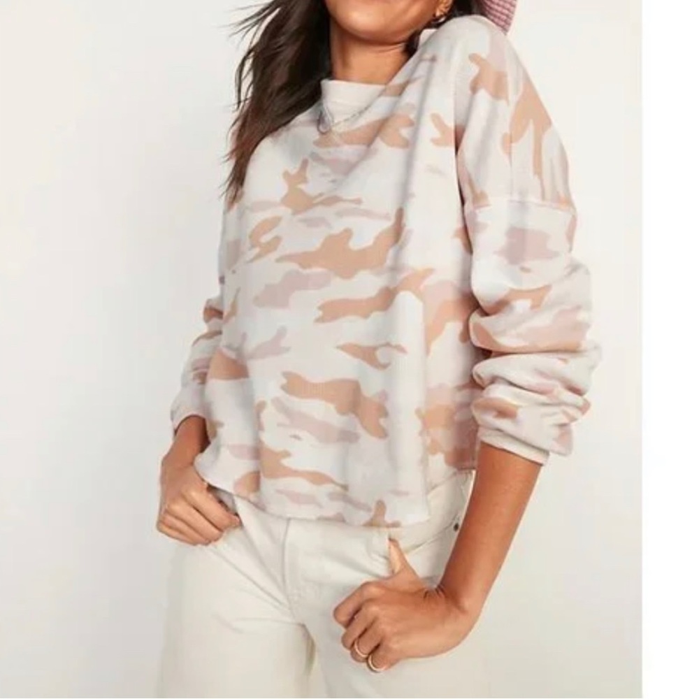 NWT Old Navy Long Sleeve Waffle Knit Top, Pink Camo